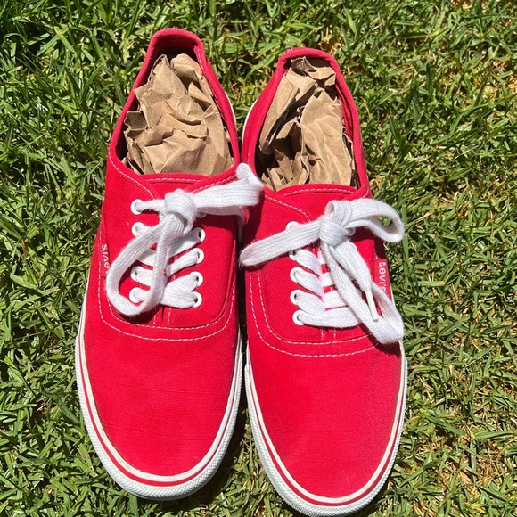 Levi’s color Red sneakers - Picture 1 of 5
